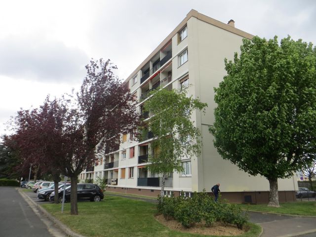 Appartement F4 à vendre - 3 pièces - 76.59 m2 - VITRY SUR SEINE - 94 - ILE-DE-FRANCE - Century 21 Agence Du Plateau
